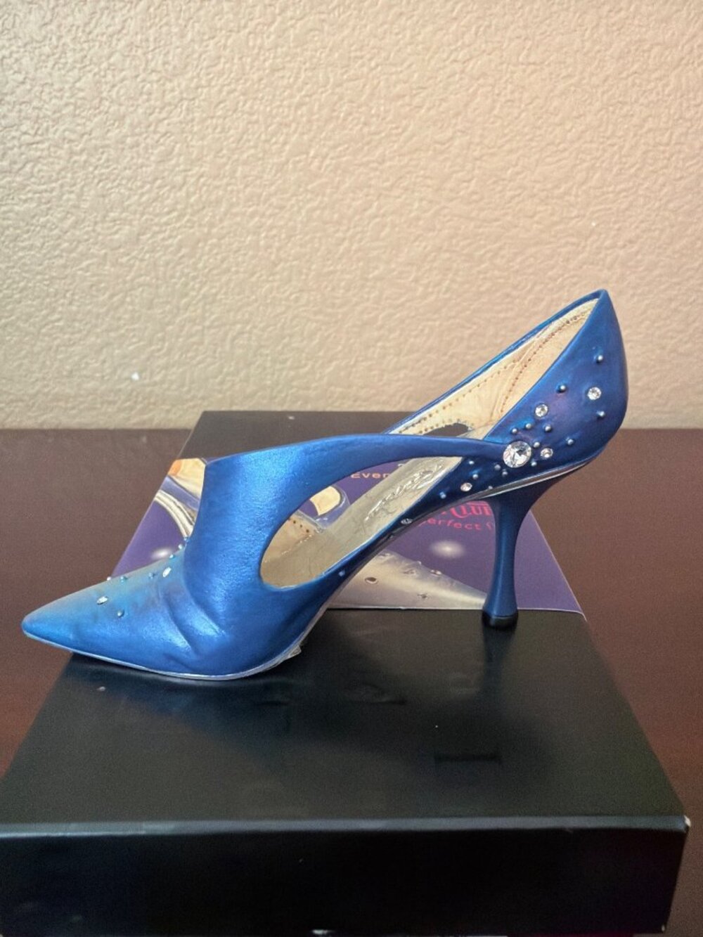 2003 Just the Right Shoe by Raine “Comet” Event Exclusive Mini Shoe Fig NEW - Picture 6 of 14